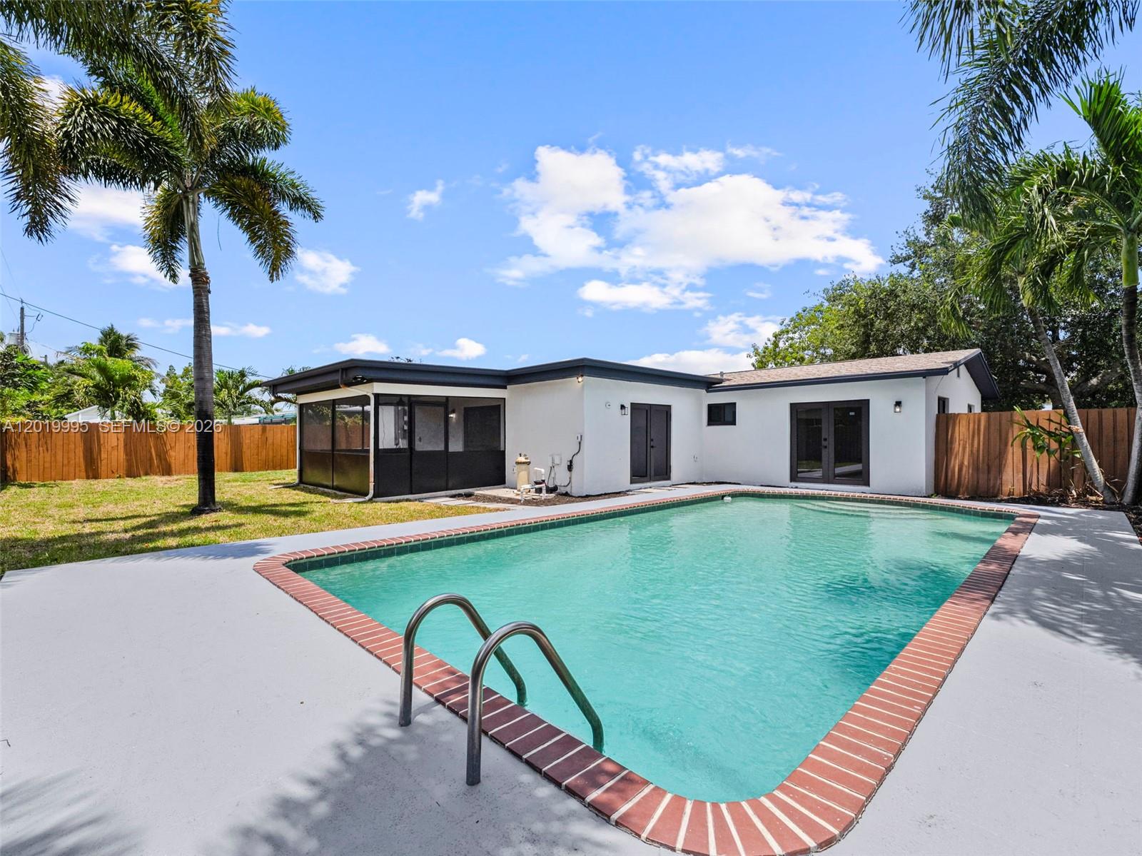 NORTH PALM BEACH VILLAGE - Residential