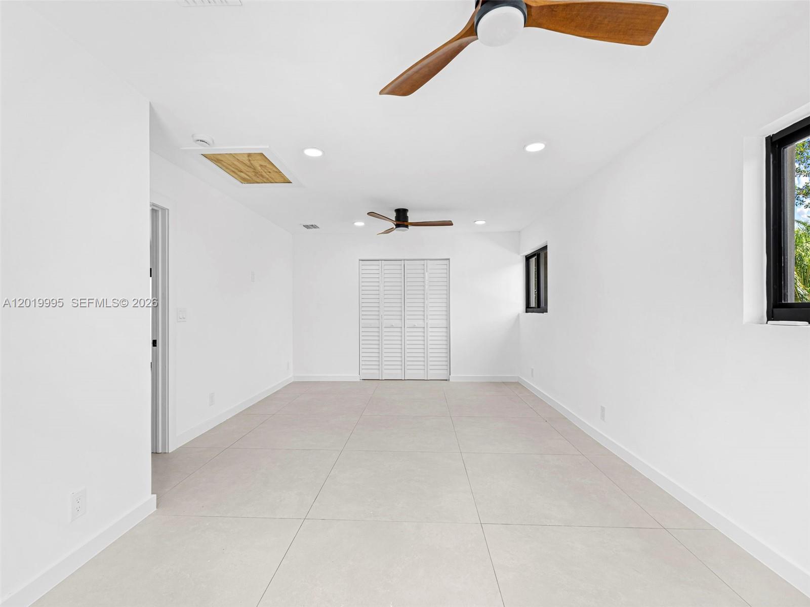 NORTH PALM BEACH VILLAGE - Residential