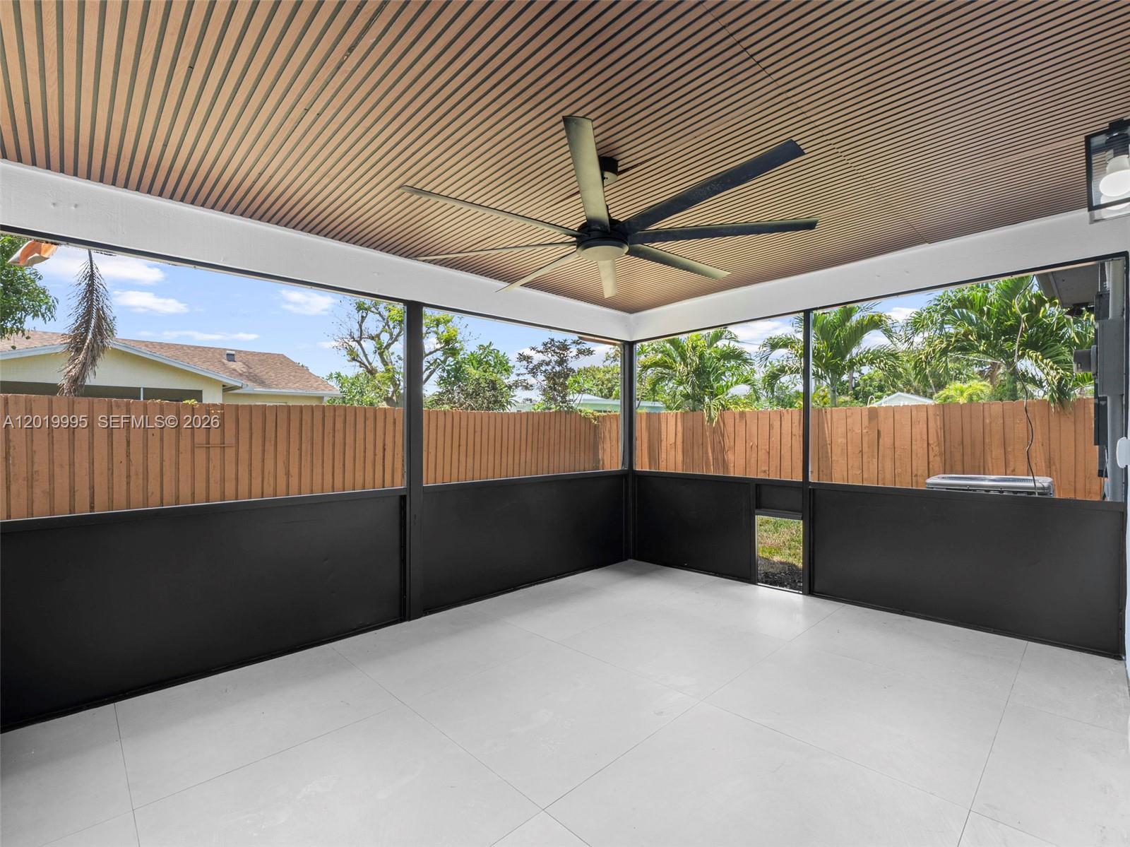 NORTH PALM BEACH VILLAGE - Residential