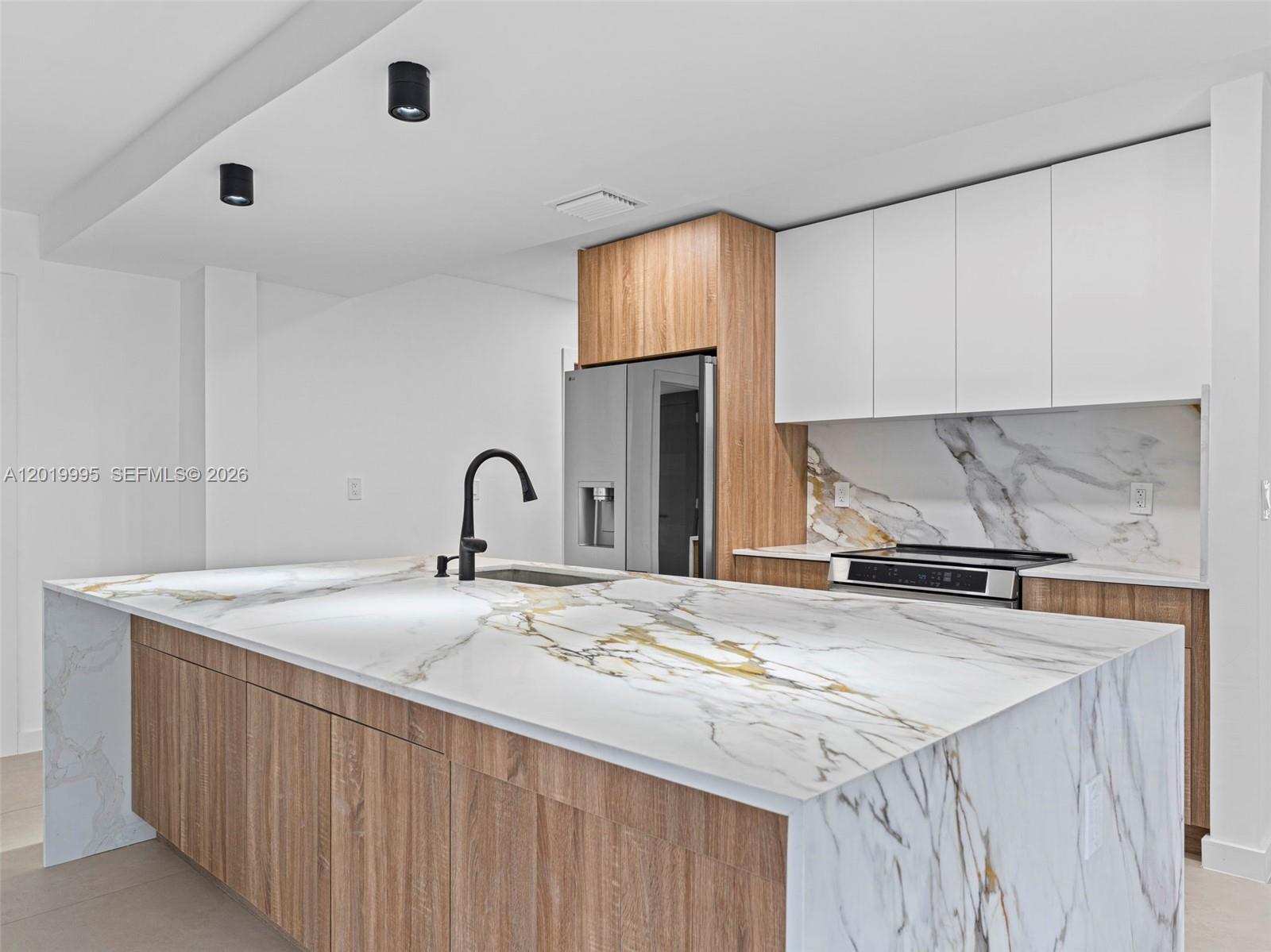 NORTH PALM BEACH VILLAGE - Residential