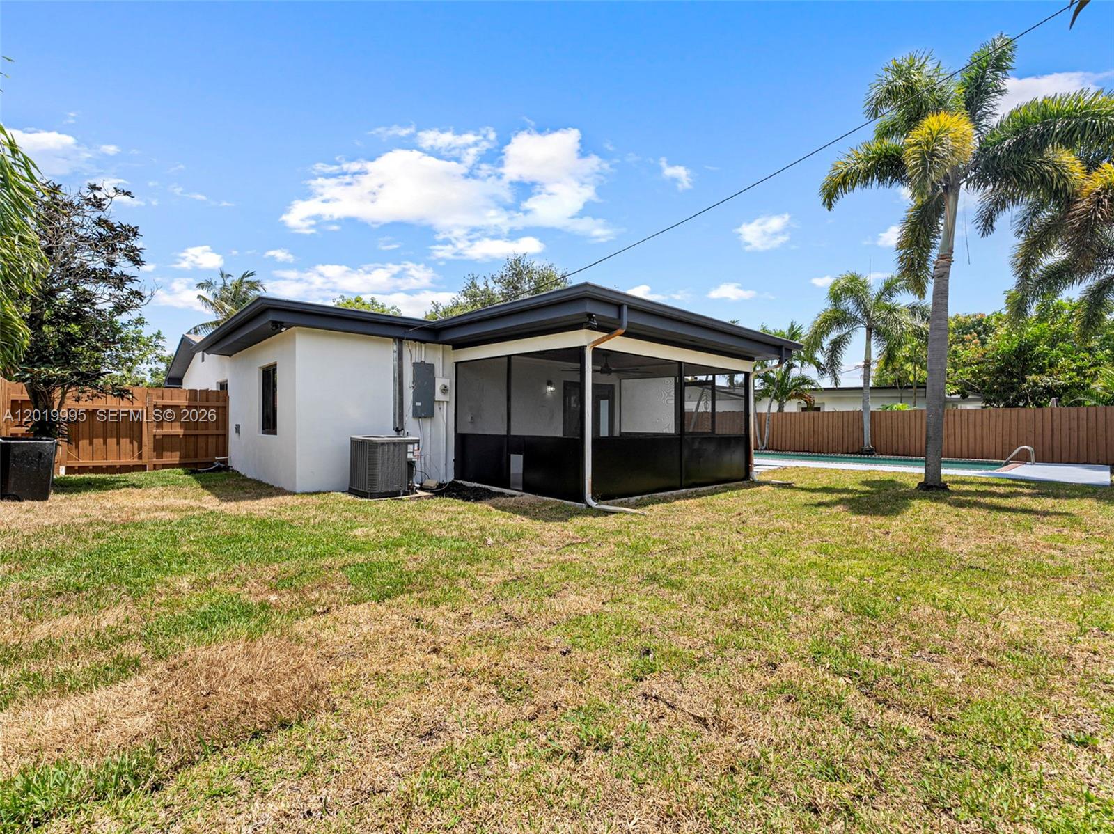 NORTH PALM BEACH VILLAGE - Residential