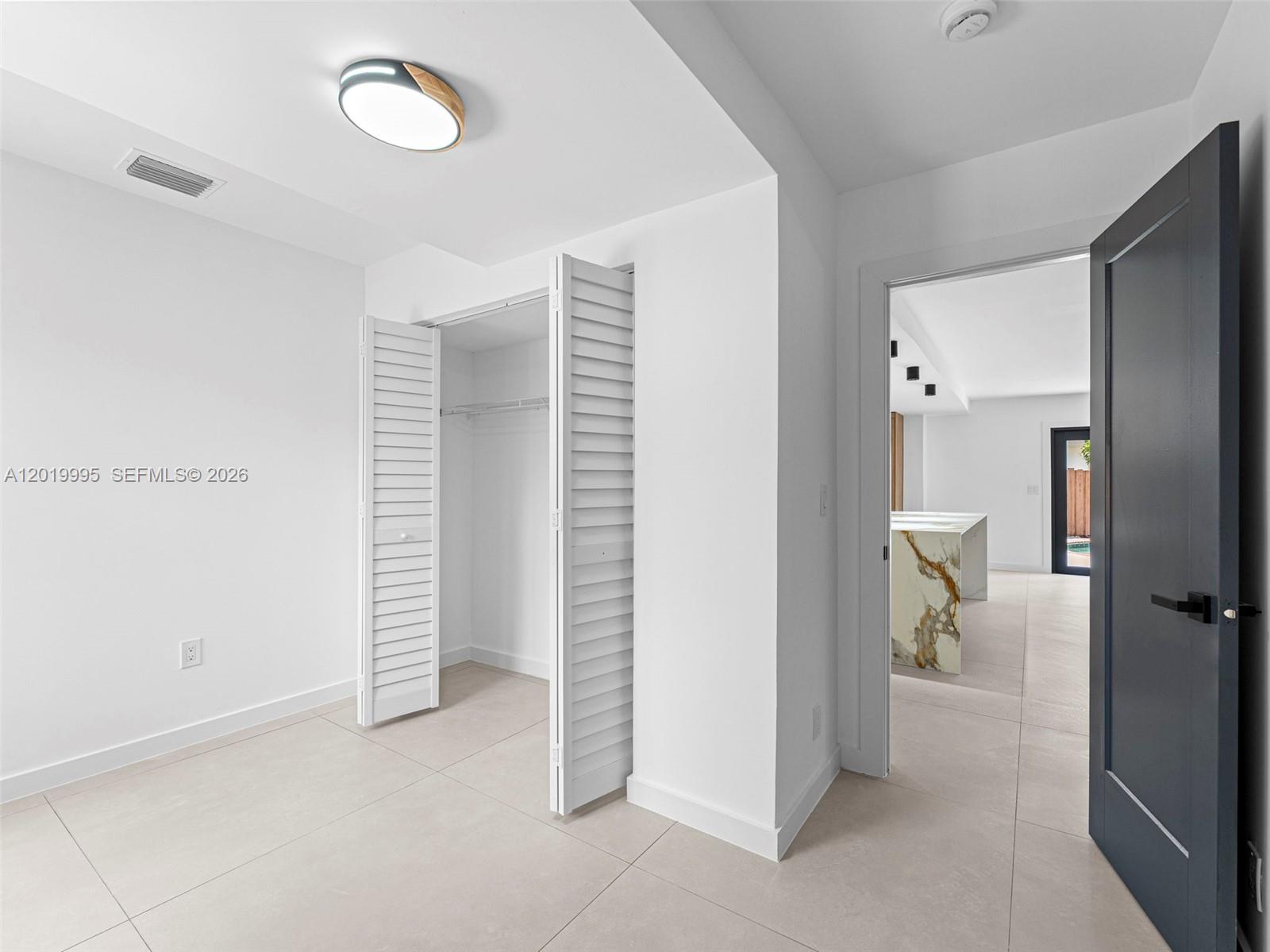 NORTH PALM BEACH VILLAGE - Residential