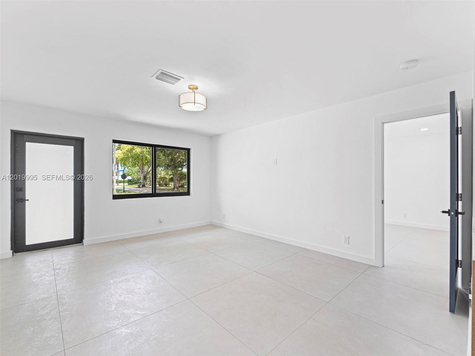 NORTH PALM BEACH VILLAGE - Residential