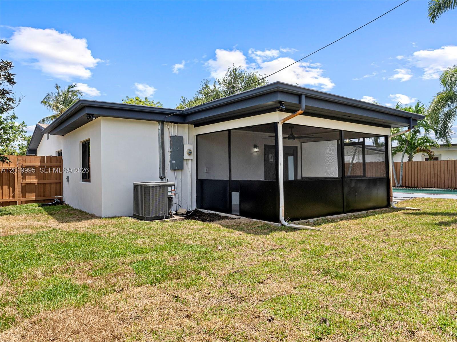 NORTH PALM BEACH VILLAGE - Residential