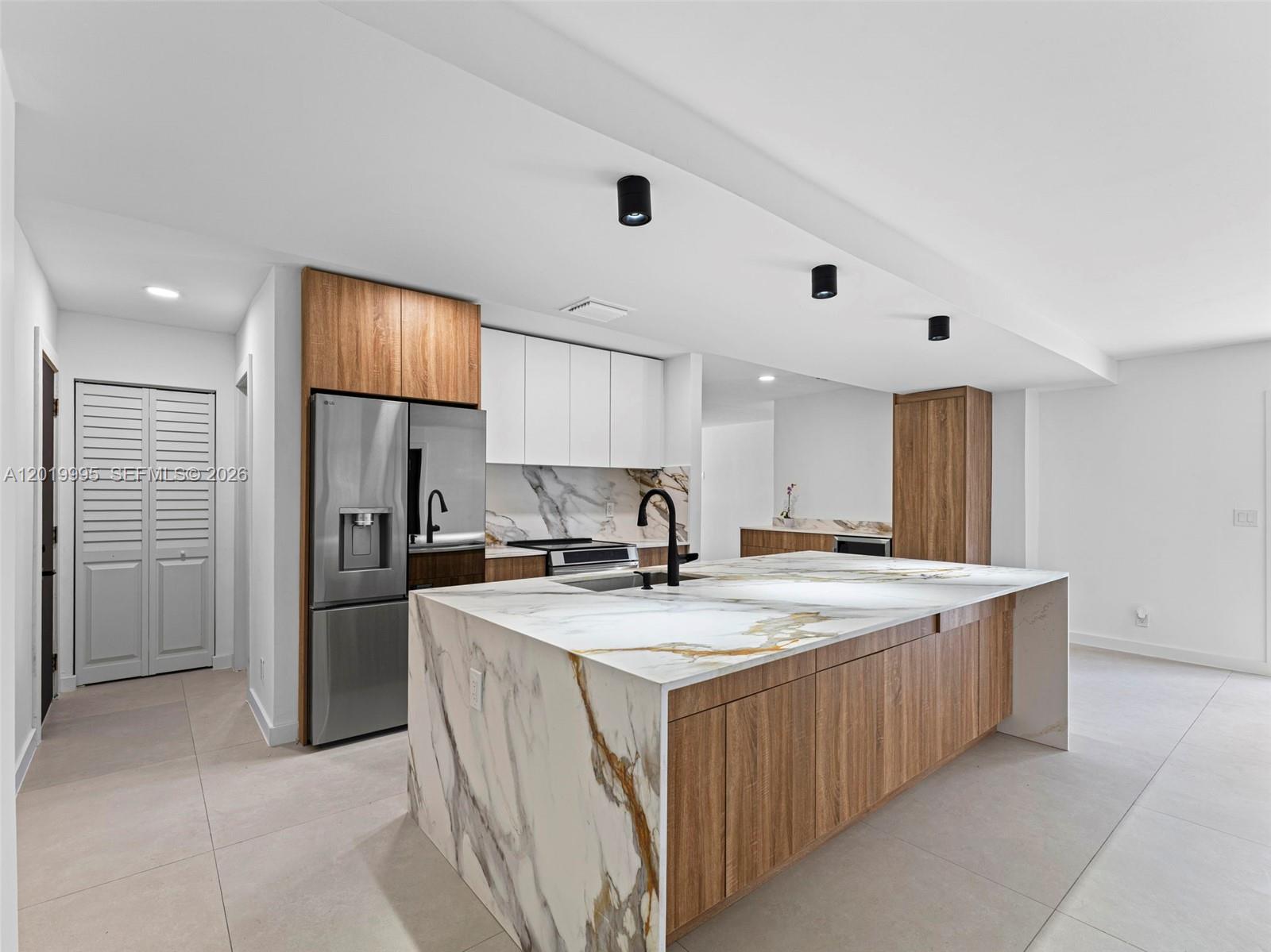 NORTH PALM BEACH VILLAGE - Residential
