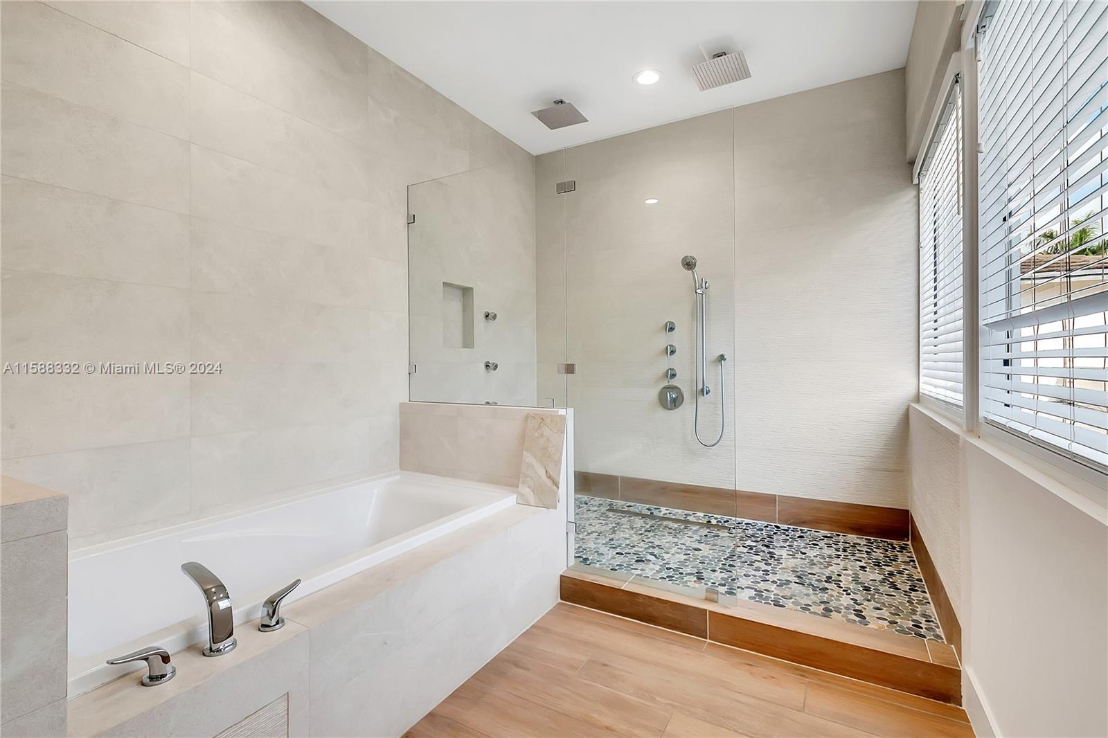 HOLLEMAN PARK - Residential