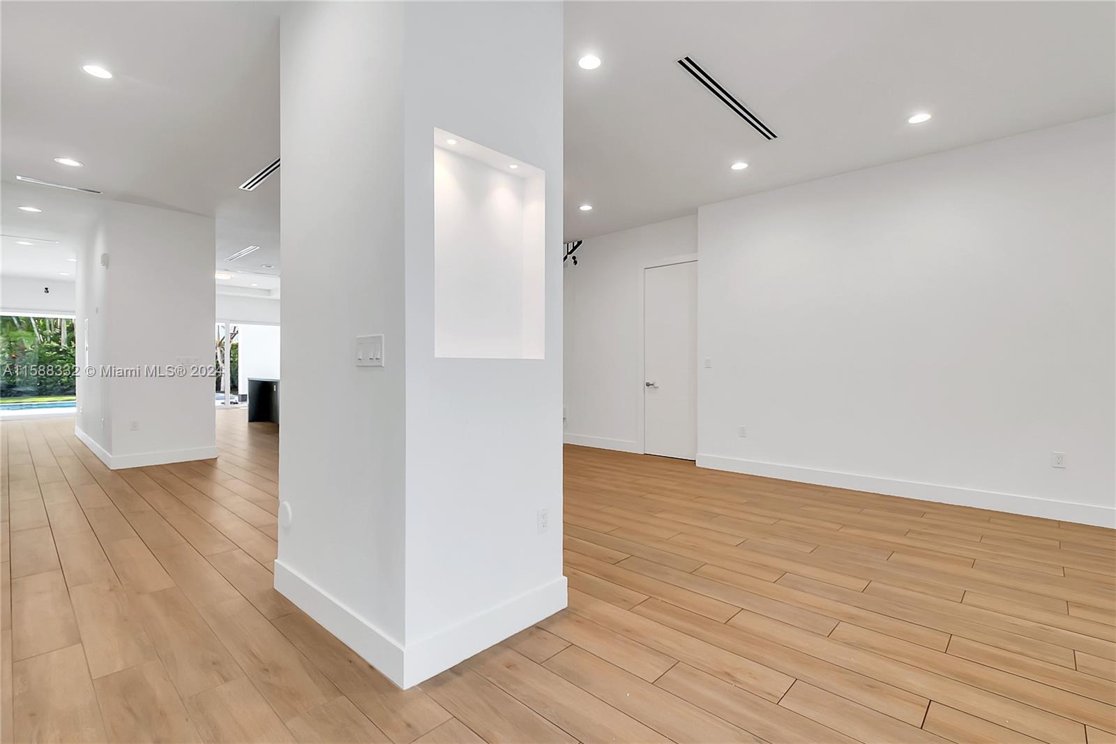 HOLLEMAN PARK - Residential