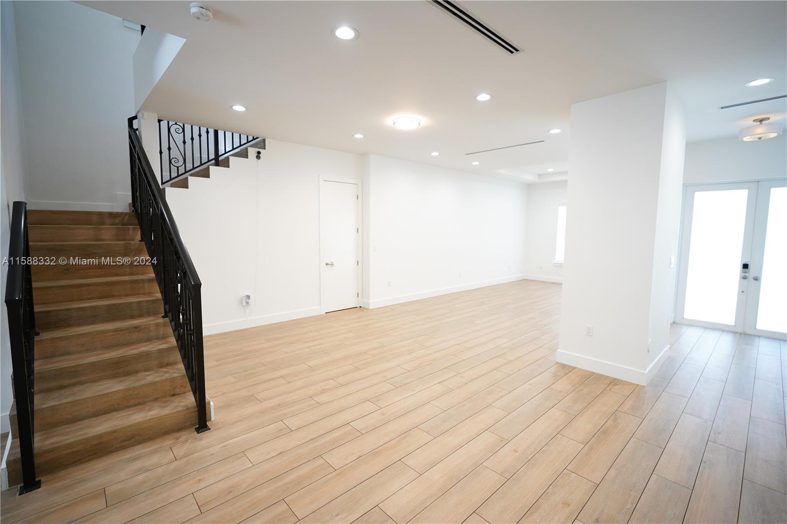 HOLLEMAN PARK - Residential