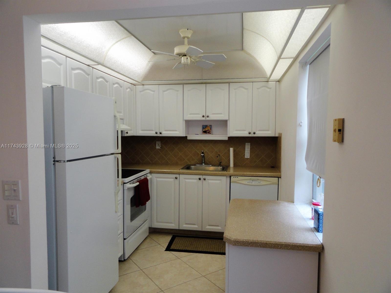 KINGS POINT NORMANDY COND - Residential