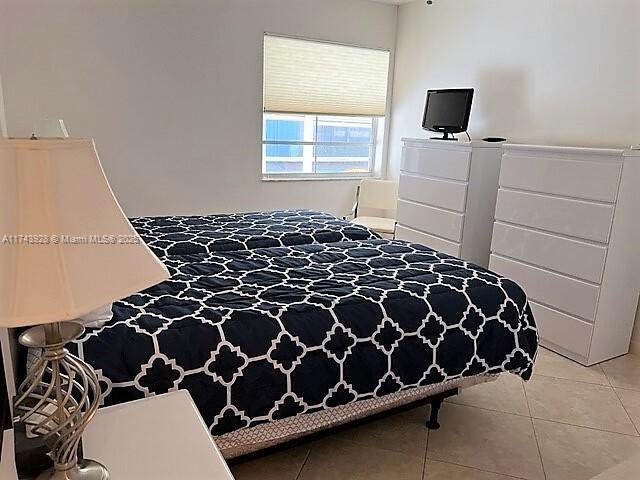 KINGS POINT NORMANDY COND - Residential