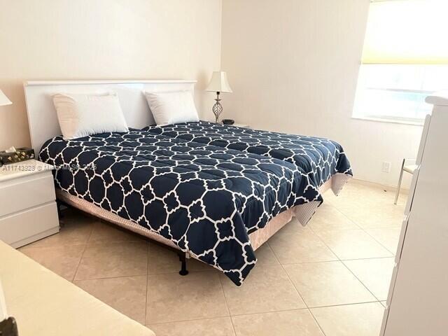 KINGS POINT NORMANDY COND - Residential