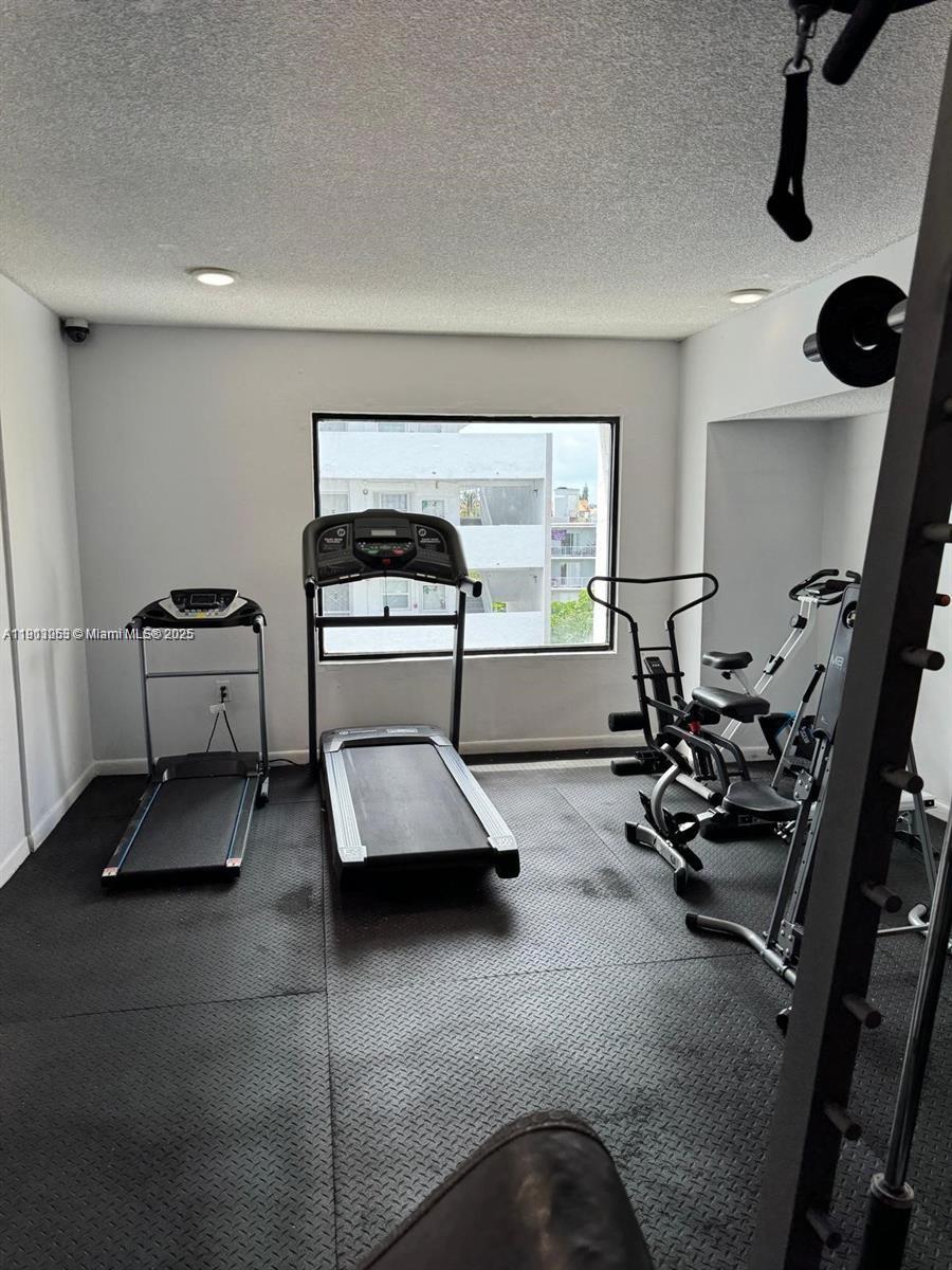 EDEN POINT SOUTH CONDO - Residential Lease