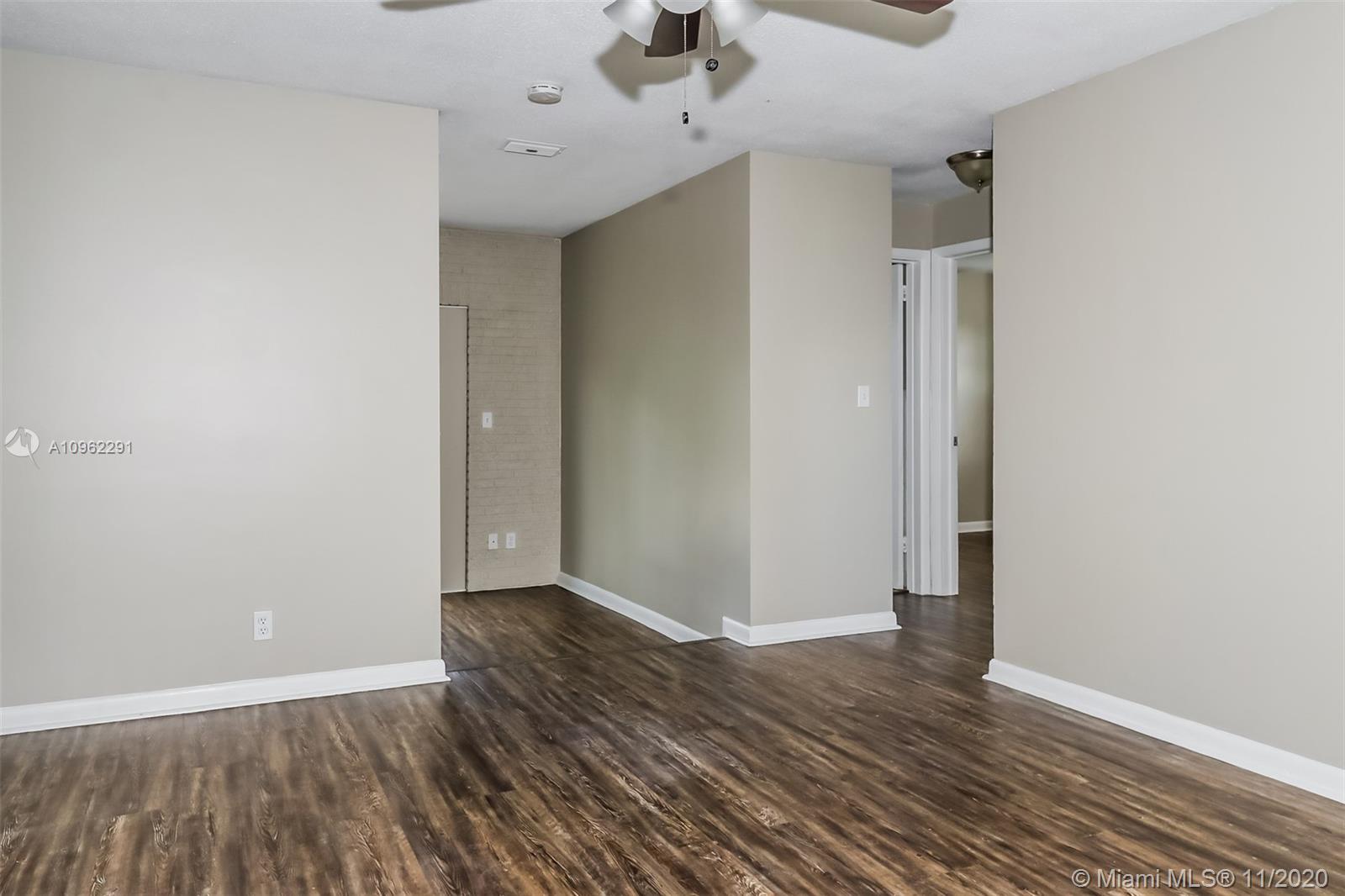 PALM BEACH GARDENS 3 - Residential Lease