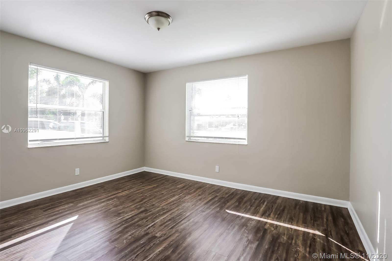 PALM BEACH GARDENS 3 - Residential Lease