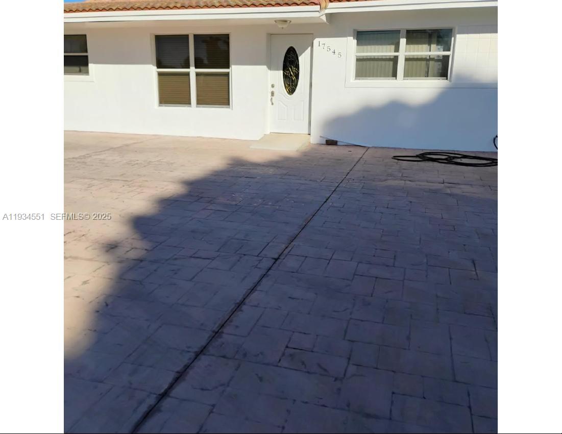 CAROL CITY  7 52 41  3 RD - Residential