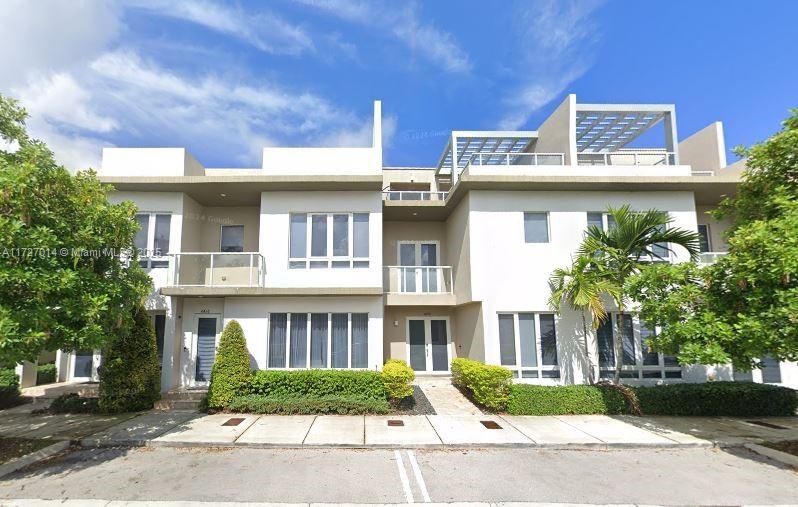 6418 Nw 104th Path 6418, Doral, Miami-Dade County, Florida - 4 Bedrooms  
4 Bathrooms - 