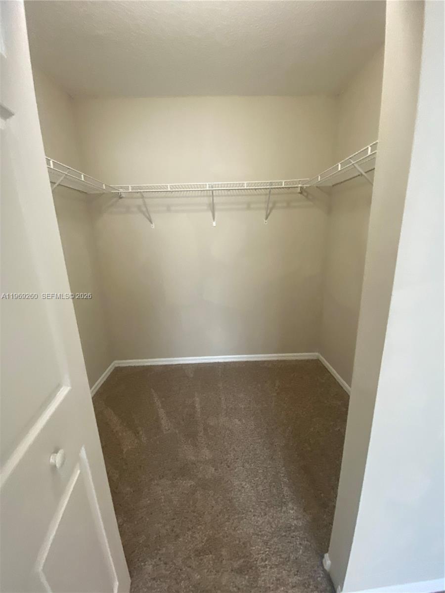 EMERALD ISLE AT LAGUNA LA - Residential Lease