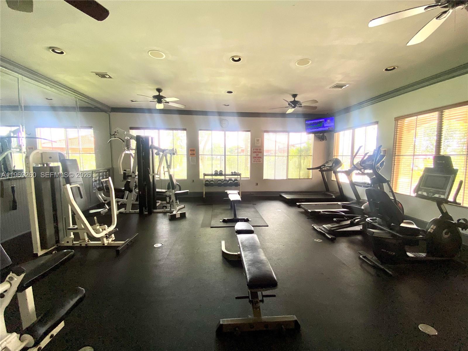 EMERALD ISLE AT LAGUNA LA - Residential Lease