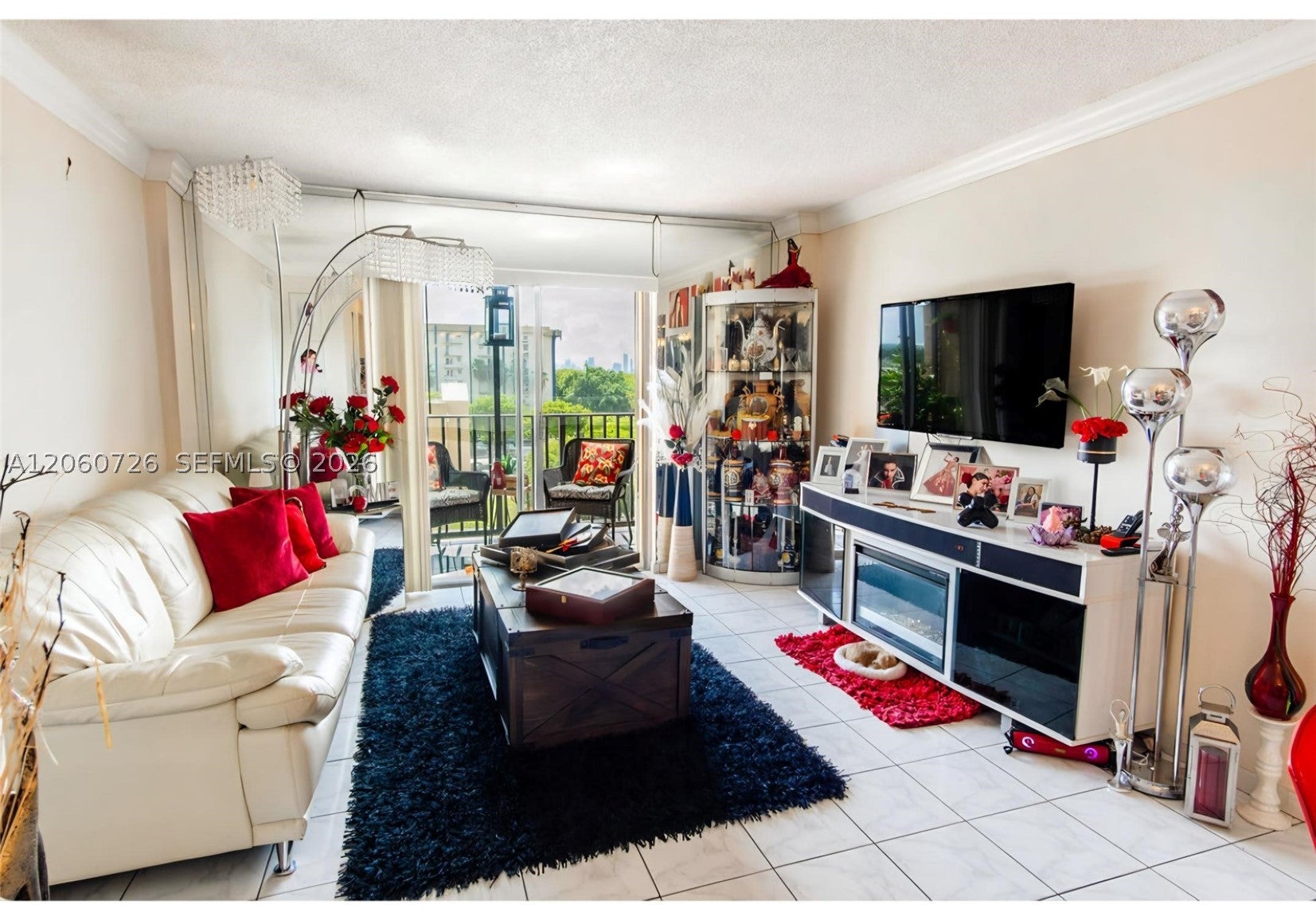 4717 NW 7th St 609-10