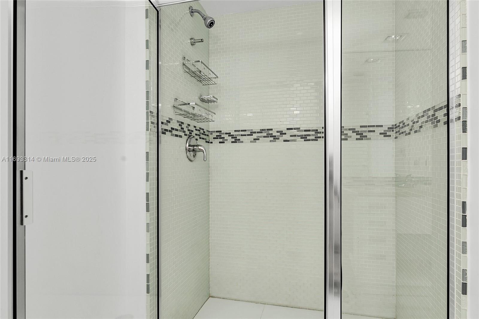 TRUMP ROYALE CONDO - Residential