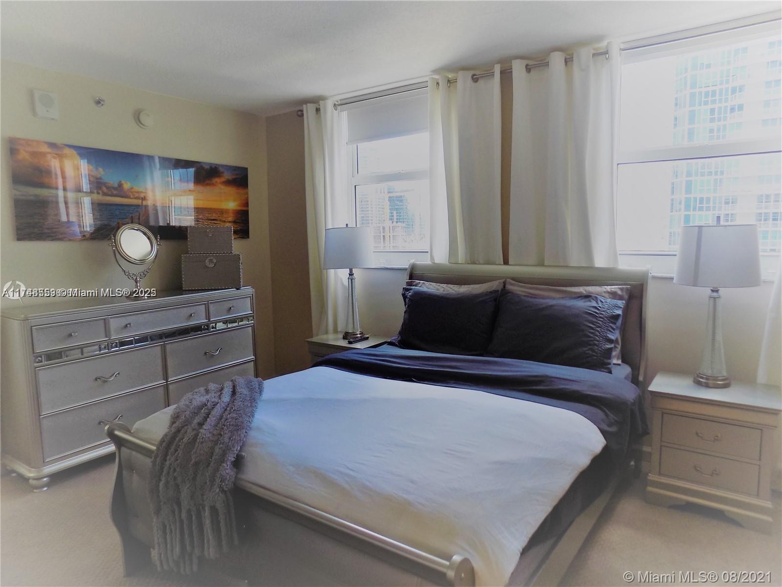 THE CLUB AT BRICKELL BAY - Residential