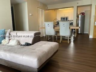 THE CLUB AT BRICKELL BAY - Residential