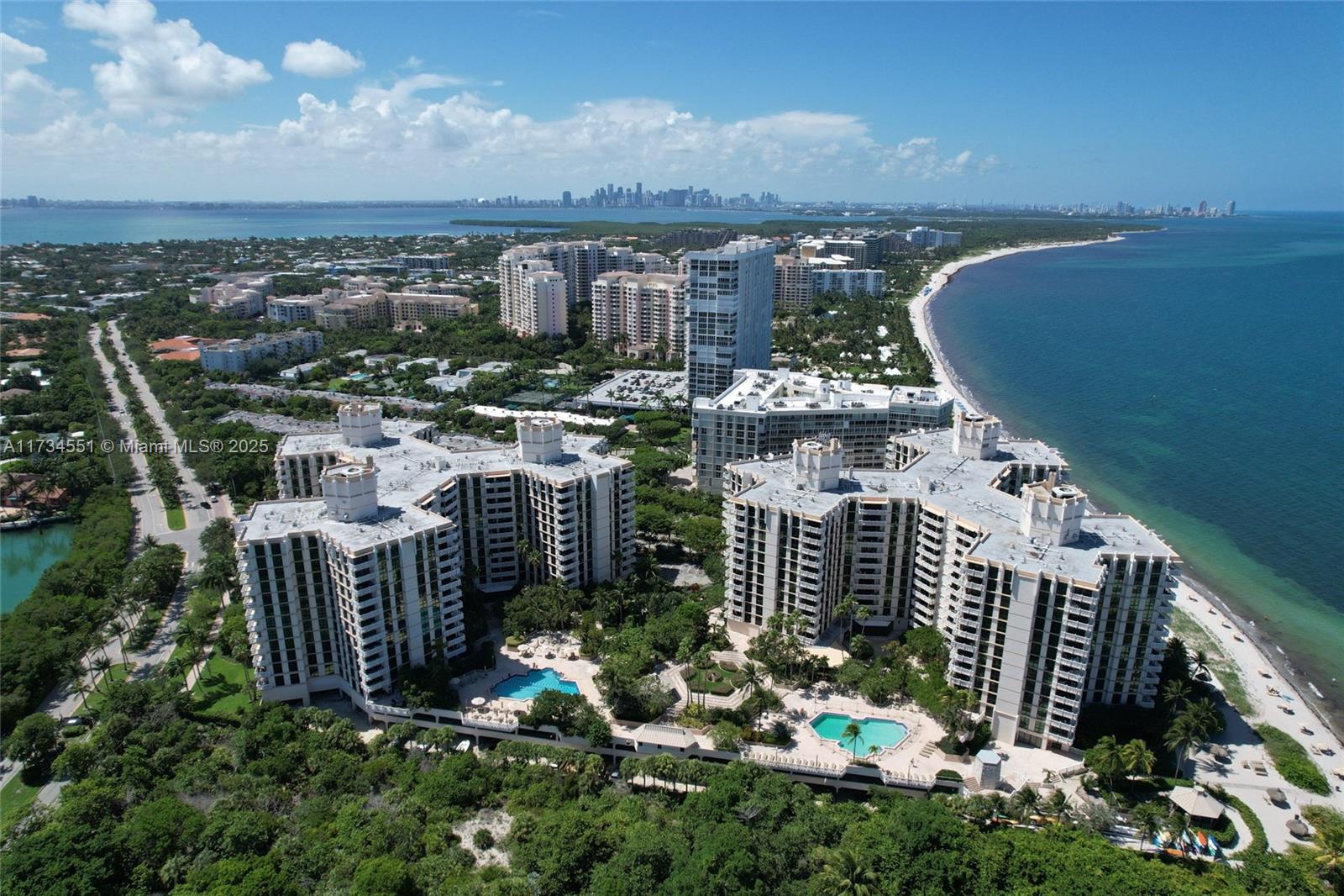 1121 Crandon Blvd E904, Key Biscayne, Miami-Dade County, Florida - 2 Bedrooms  
2 Bathrooms - 