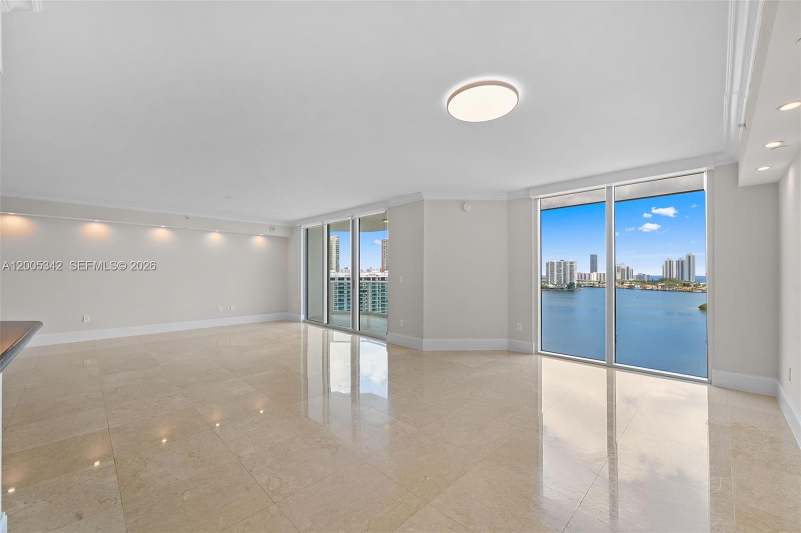 THE PENINSULA II CONDO - Residential