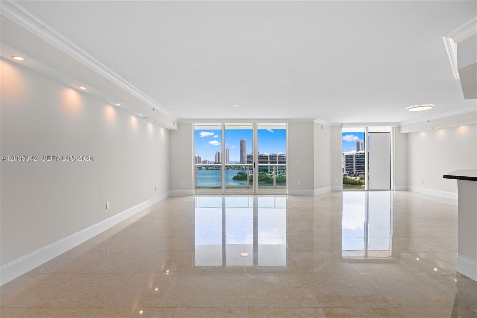 THE PENINSULA II CONDO - Residential