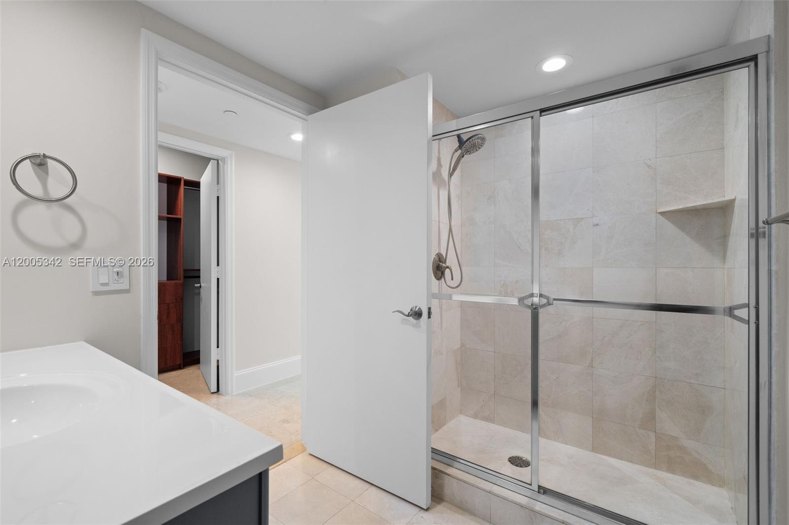 THE PENINSULA II CONDO - Residential