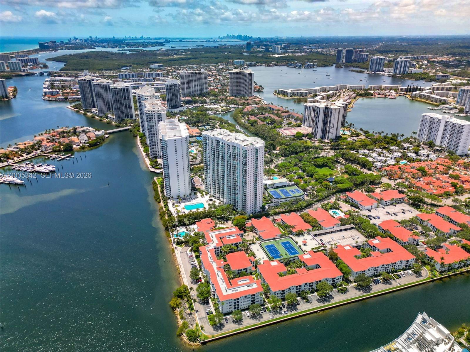 THE PENINSULA II CONDO - Residential