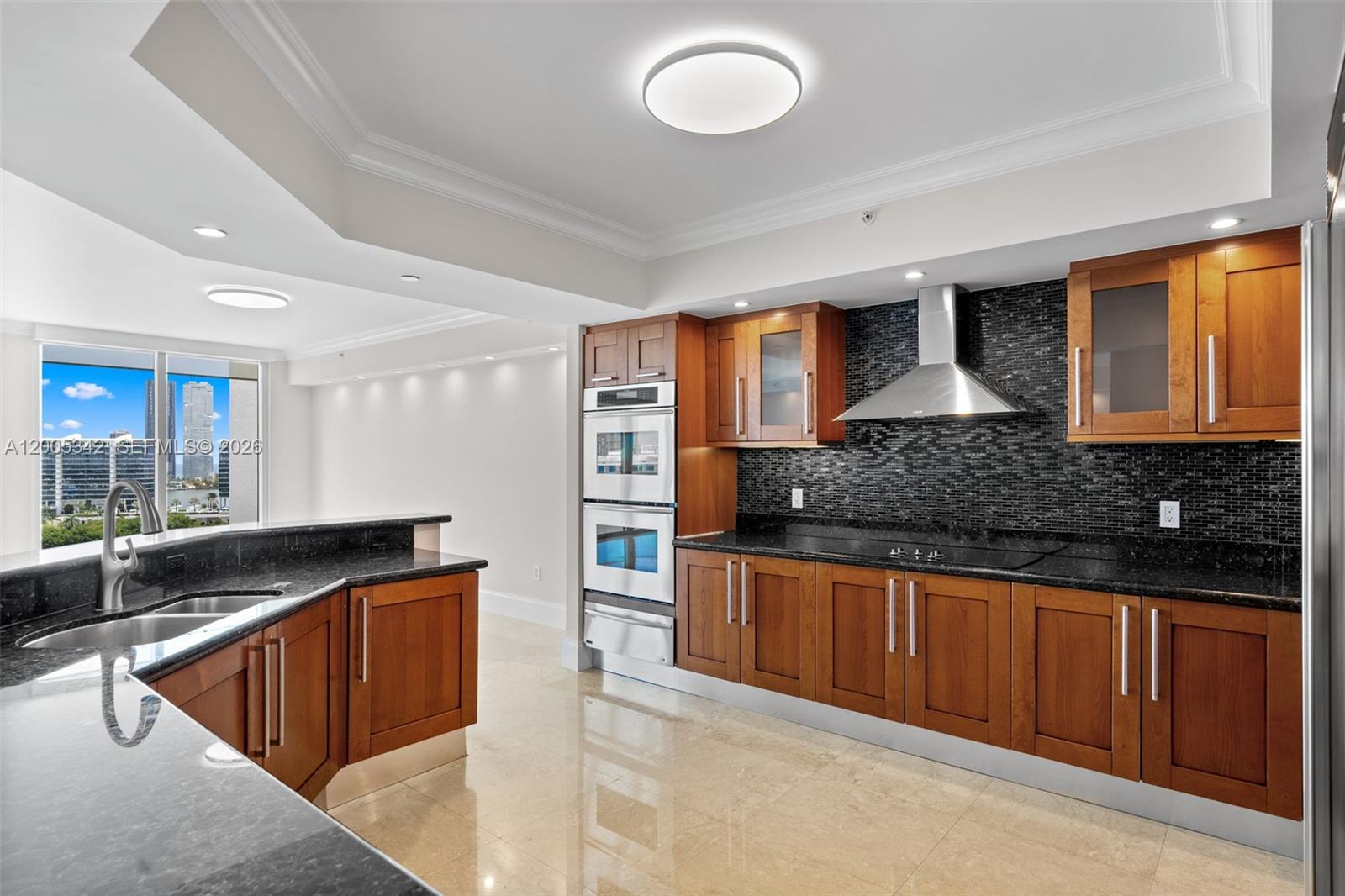 THE PENINSULA II CONDO - Residential