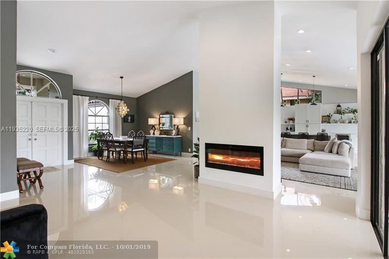 WEST GLEN - Residential