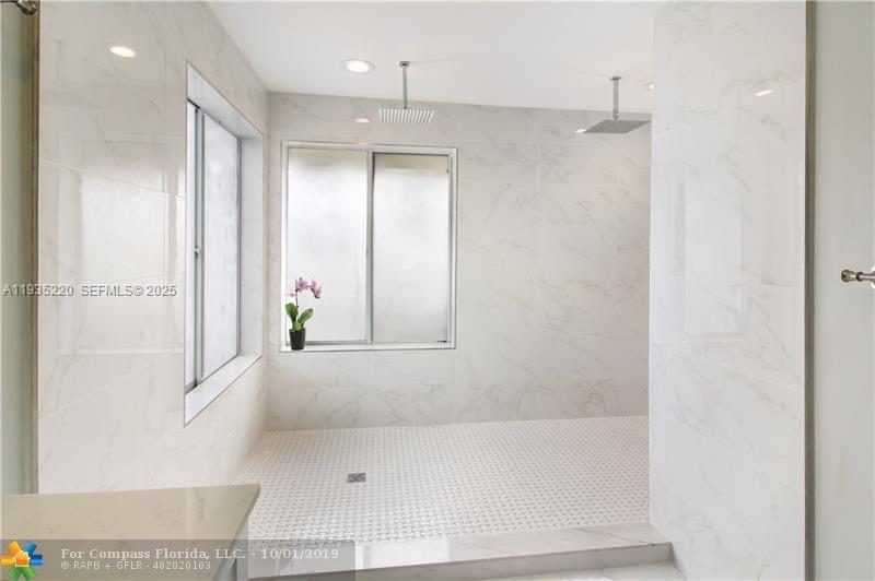 WEST GLEN - Residential