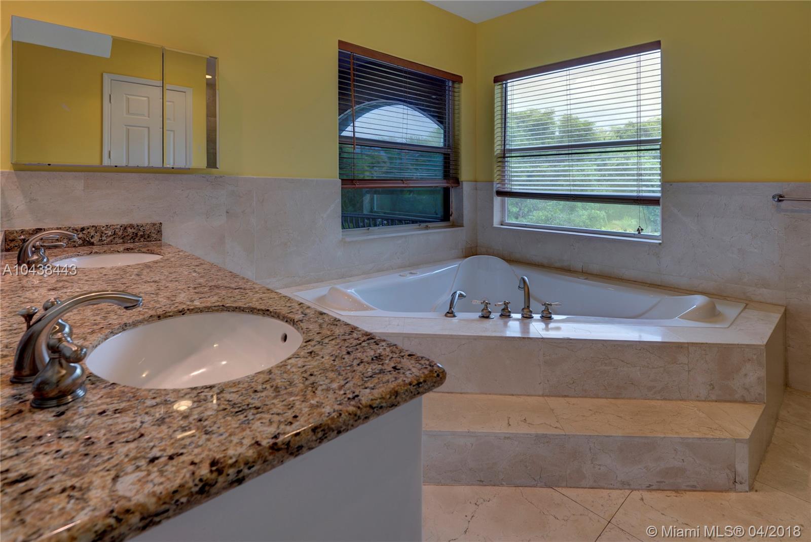 CHEMIN DES PALMS - Residential