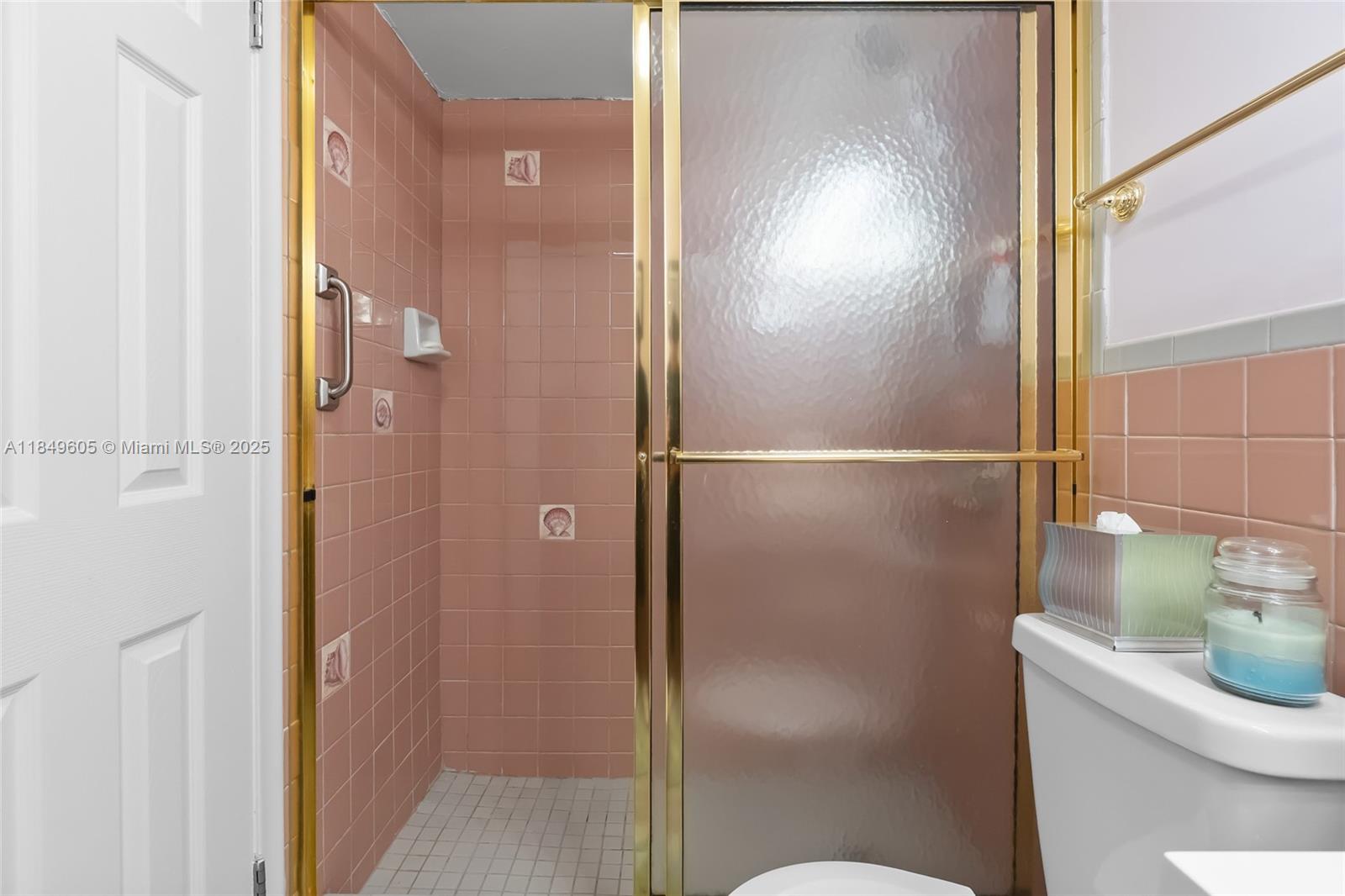 FARNHAM L CONDO - Residential