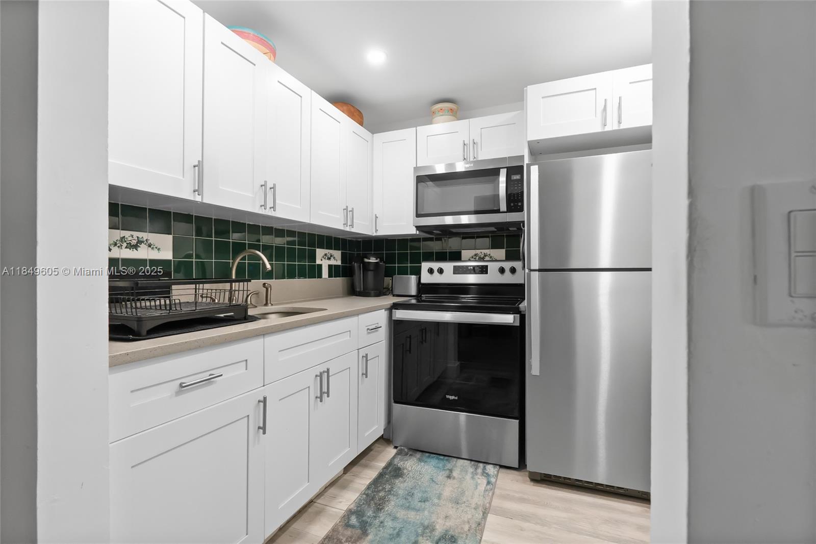 FARNHAM L CONDO - Residential