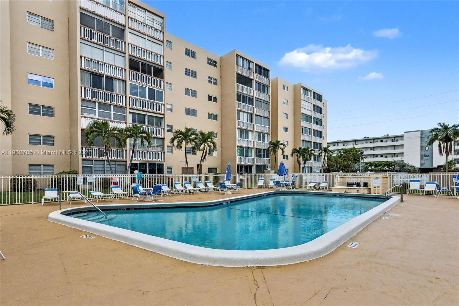 MEADOWBROOK CONDO APTS BL - Residential