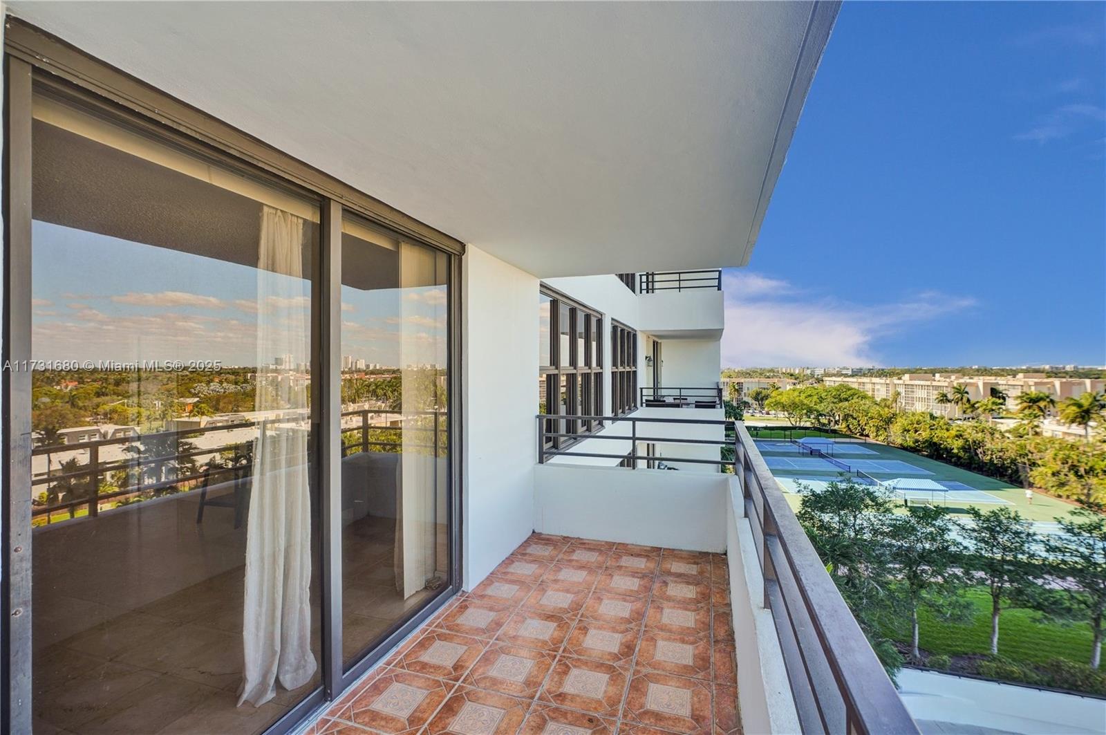 OLYMPUS CONDO PHASE - Residential