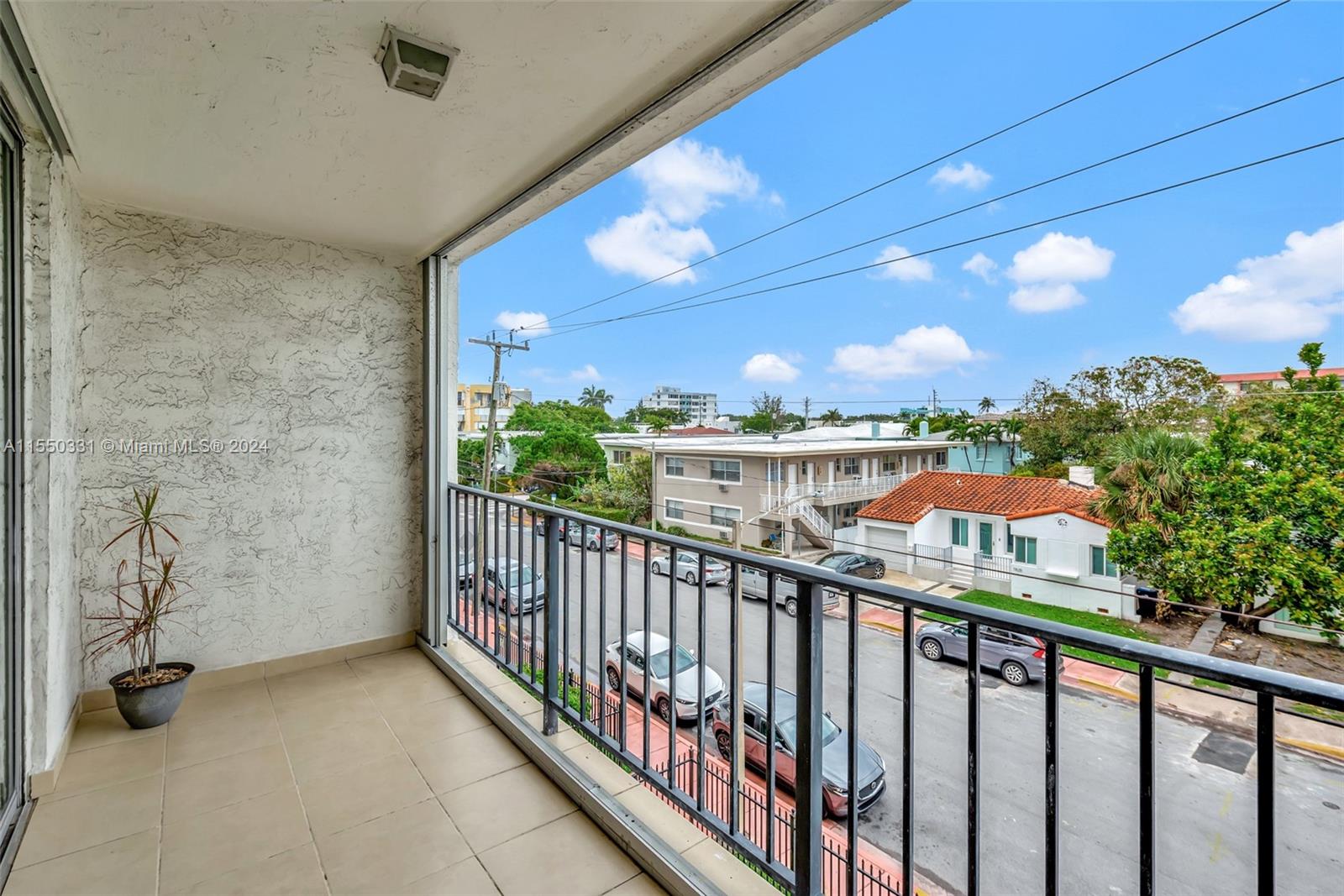 BYRON GARDENS CONDO - Residential Lease