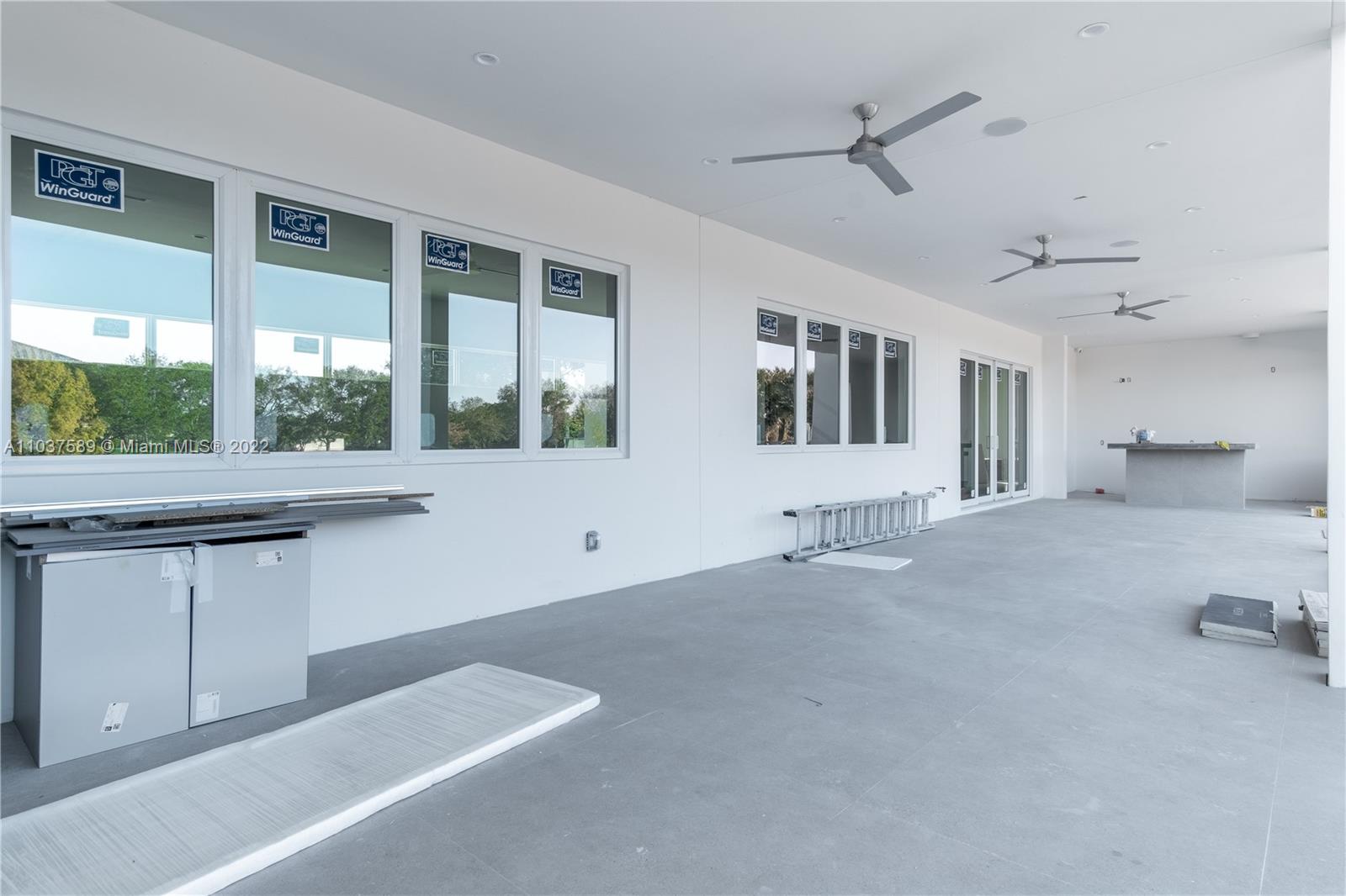 VISTA DEL LAGO - Residential