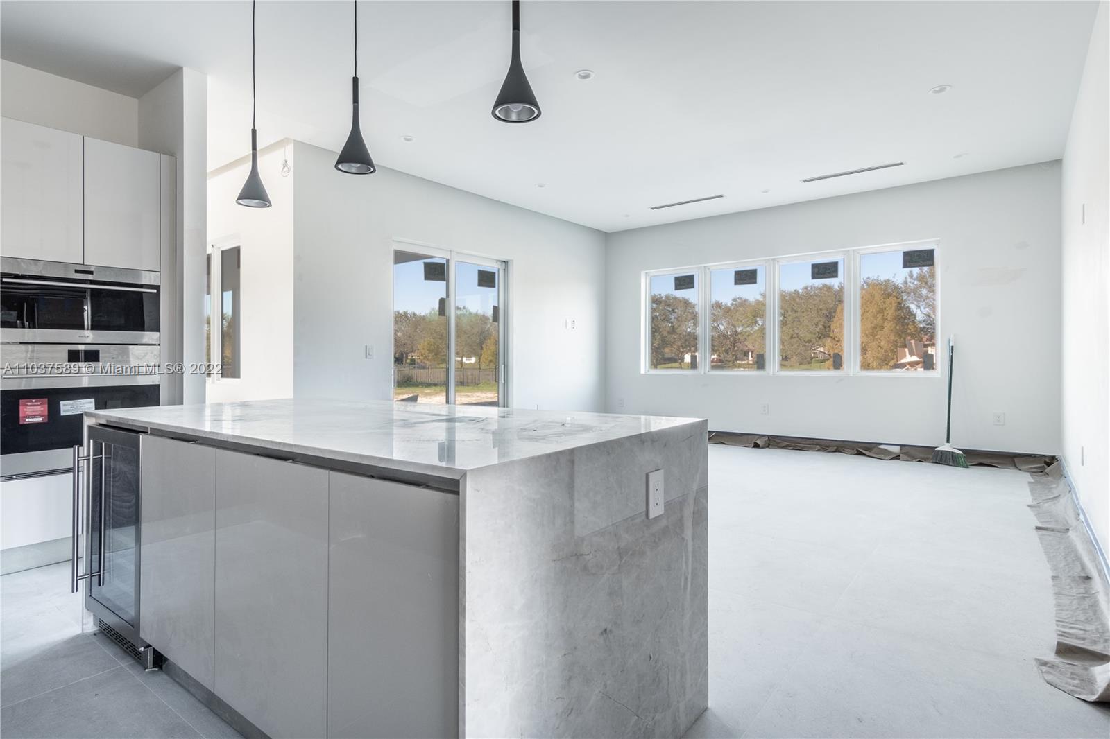 VISTA DEL LAGO - Residential