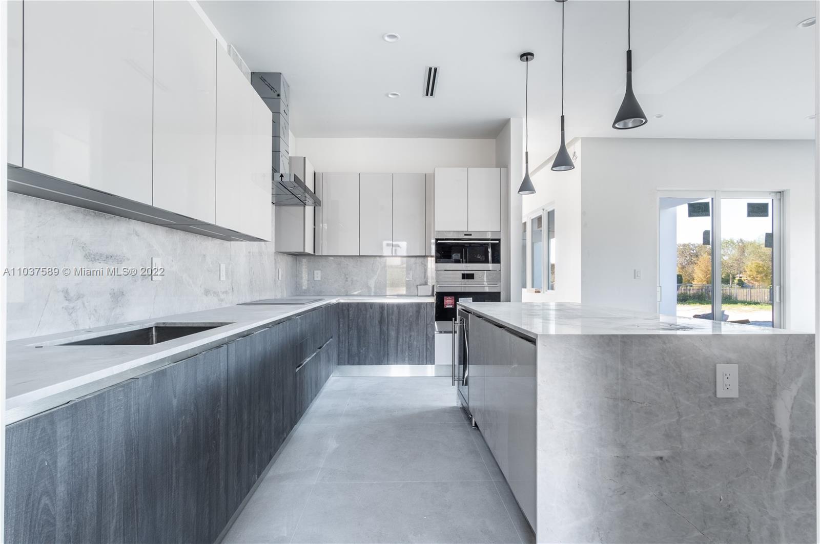 VISTA DEL LAGO - Residential
