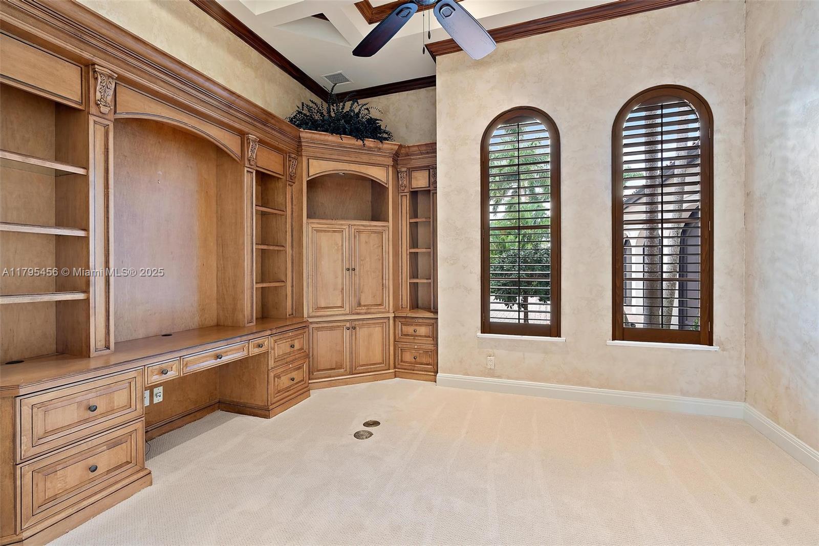 HARBOUR ISLES - Residential
