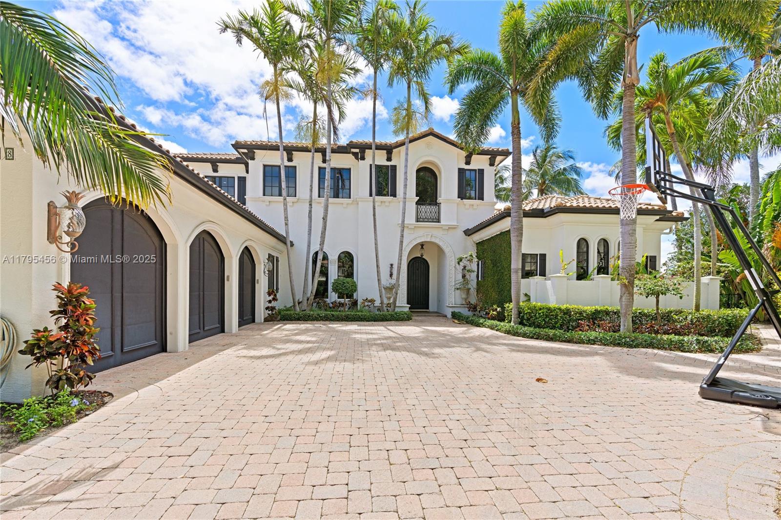 HARBOUR ISLES - Residential