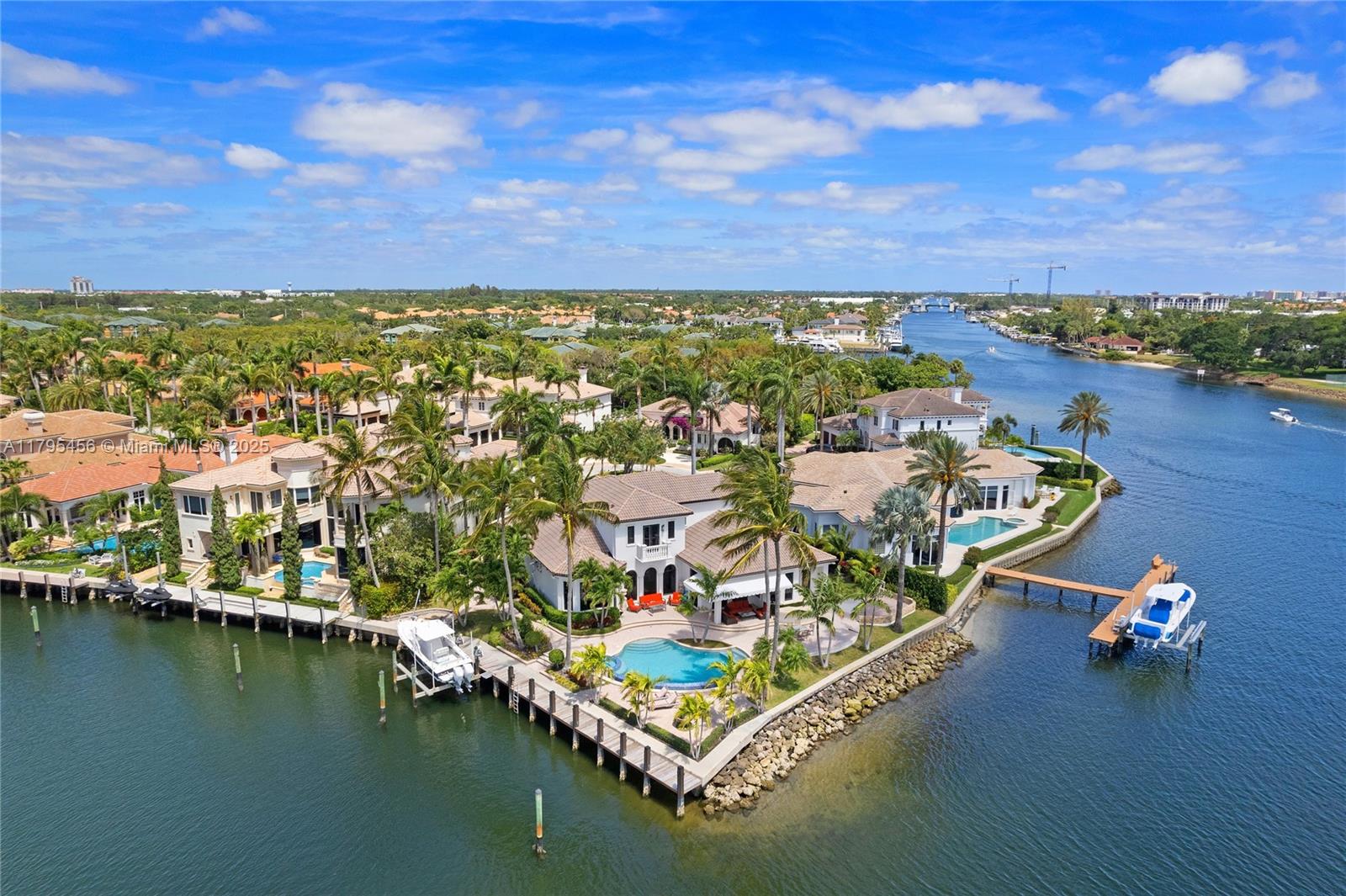 HARBOUR ISLES - Residential