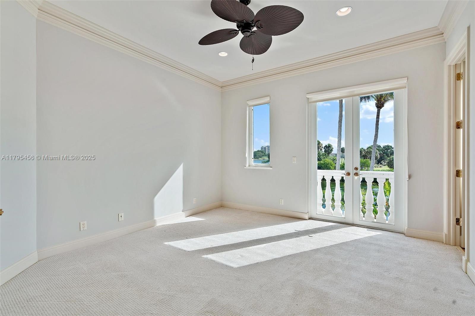 HARBOUR ISLES - Residential