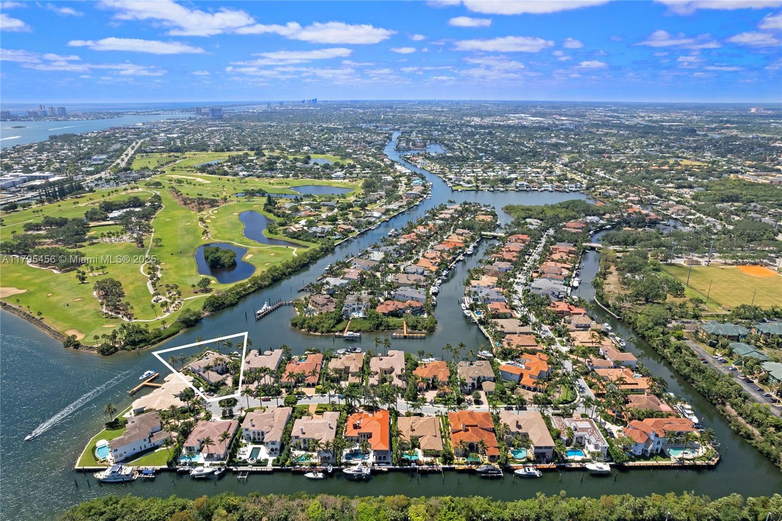 HARBOUR ISLES - Residential