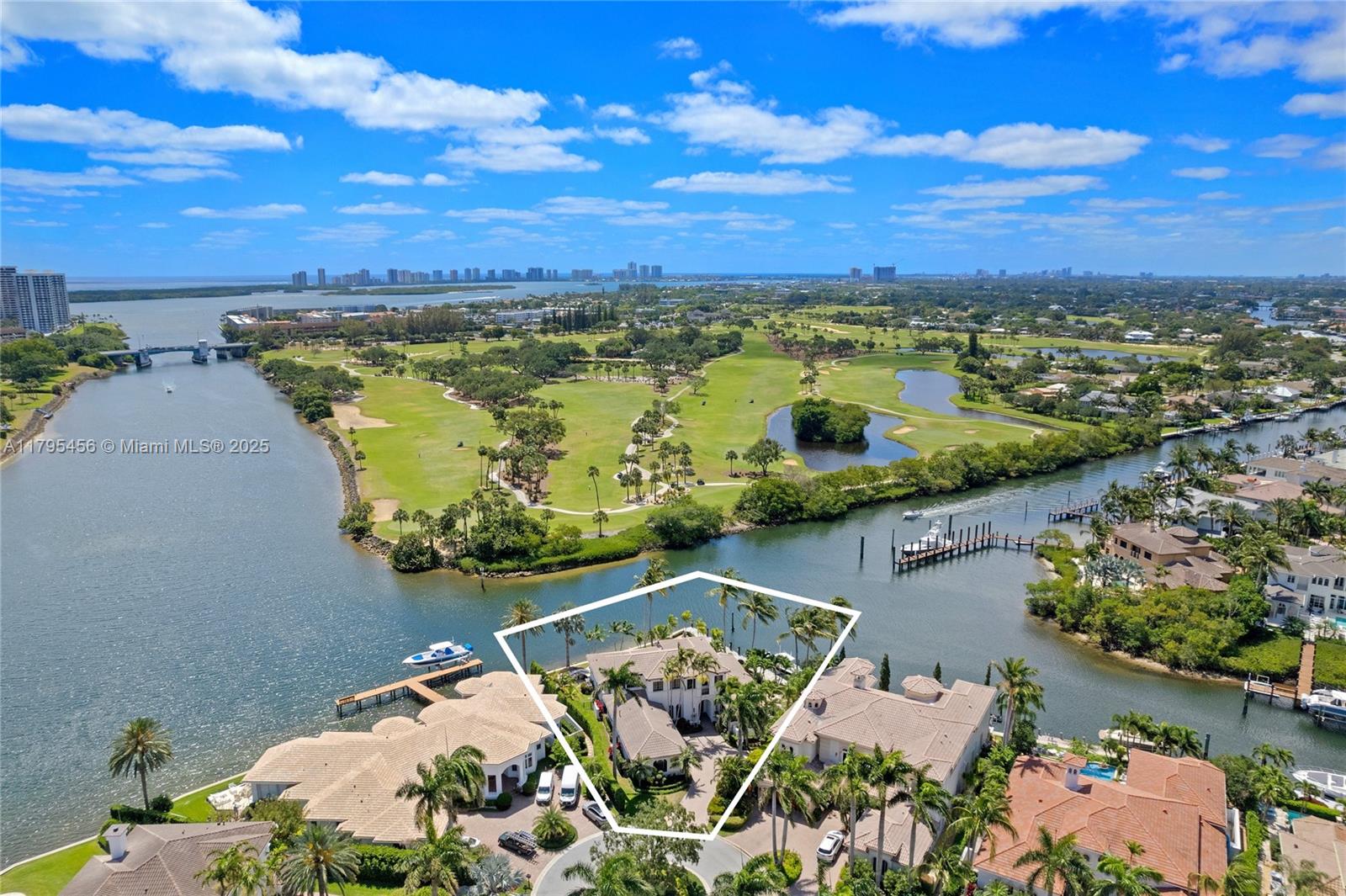 HARBOUR ISLES - Residential
