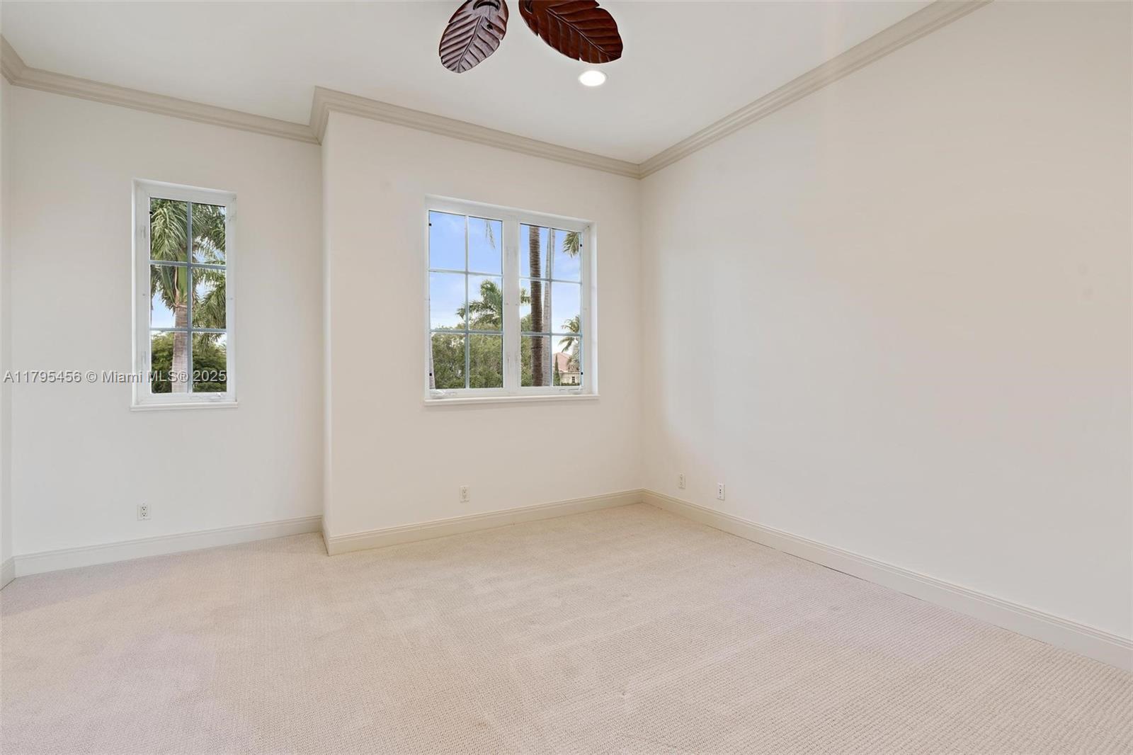 HARBOUR ISLES - Residential